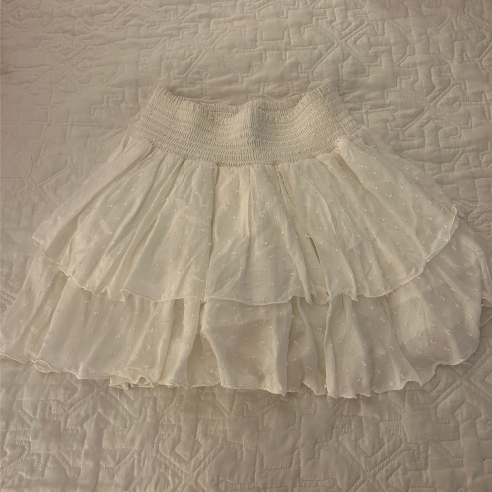 Forever21 White ruffle skirt
